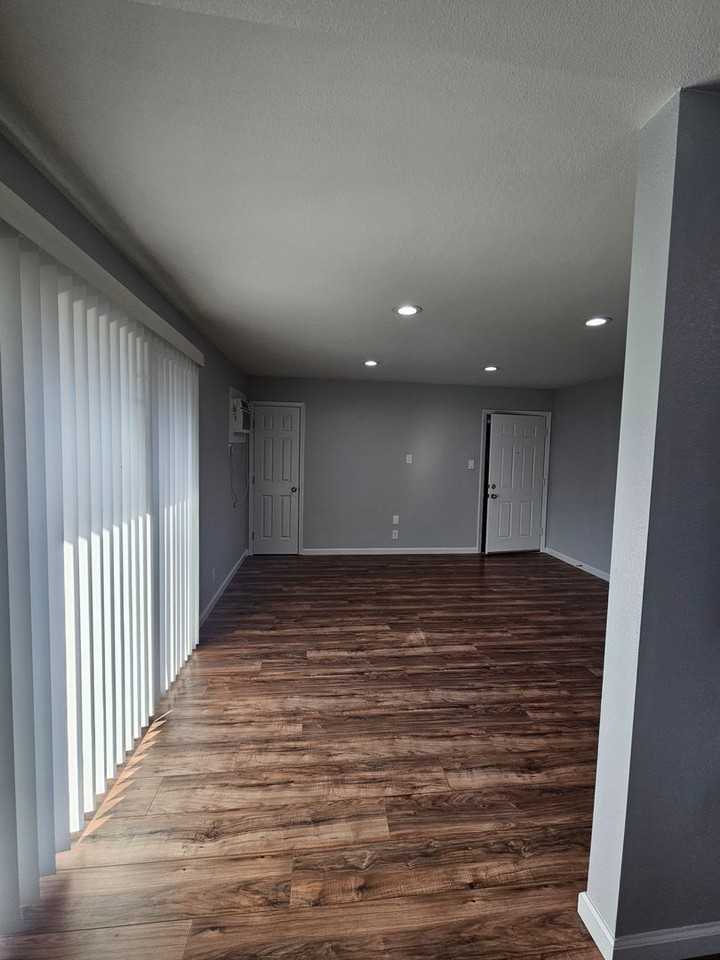 4819 Clayton Rd - Photo 4 of 21