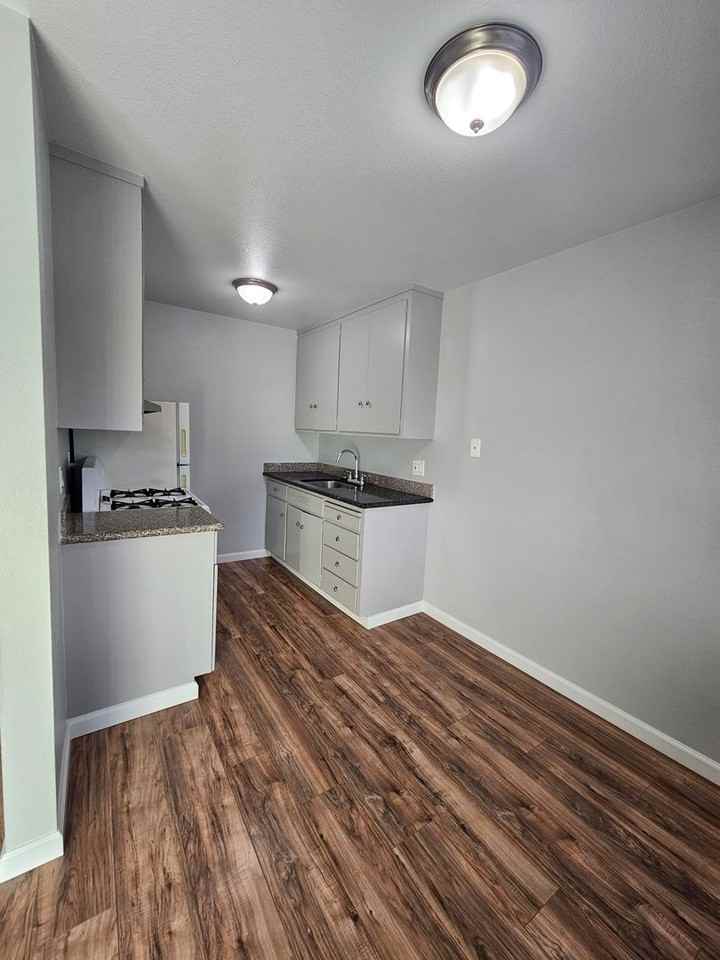 4819 Clayton Rd - Photo 5 of 21