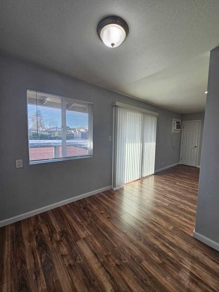 4819 Clayton Rd - Photo 7 of 21