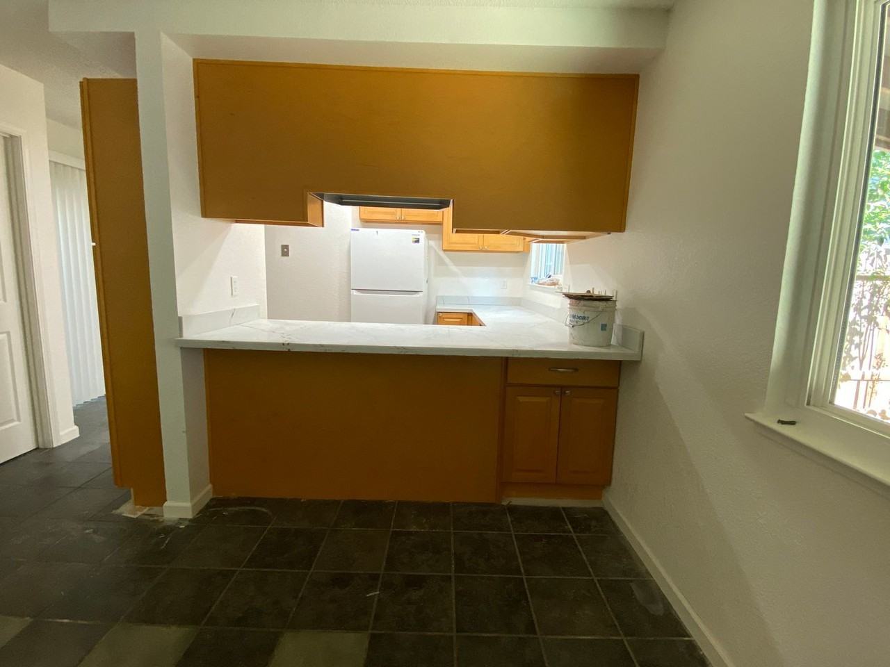 118 Raleigh Dr - Photo 4 of 10