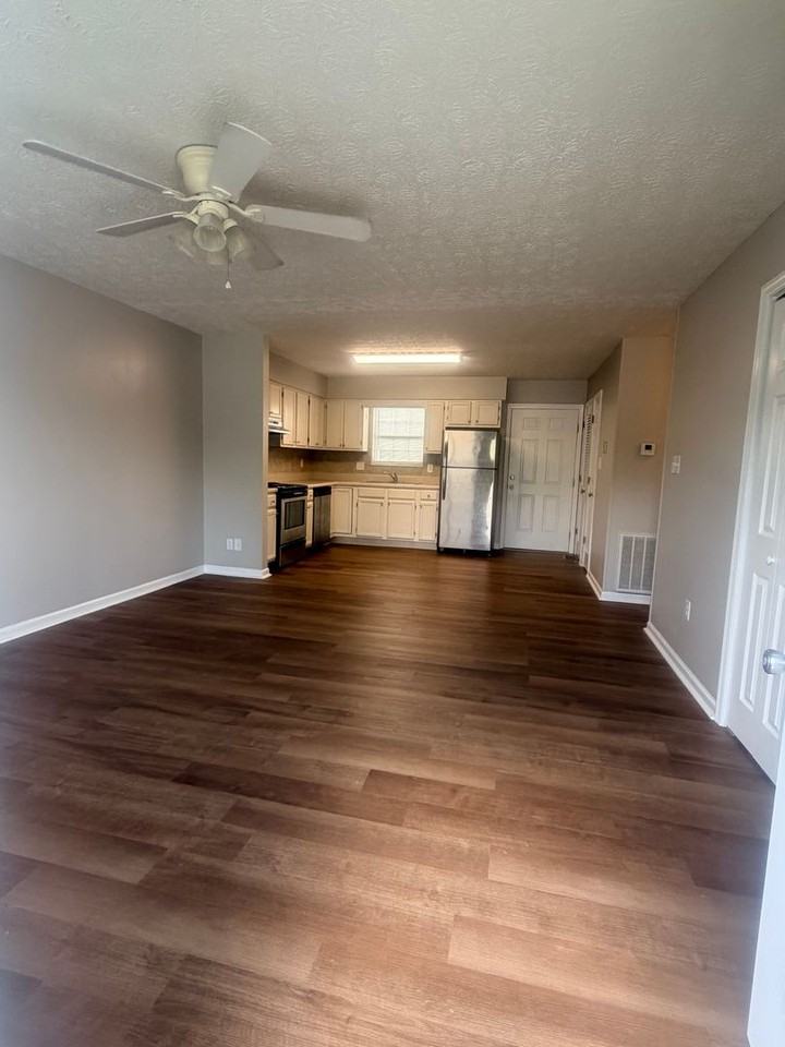 2519 Cedar Ln - Photo 4 of 30
