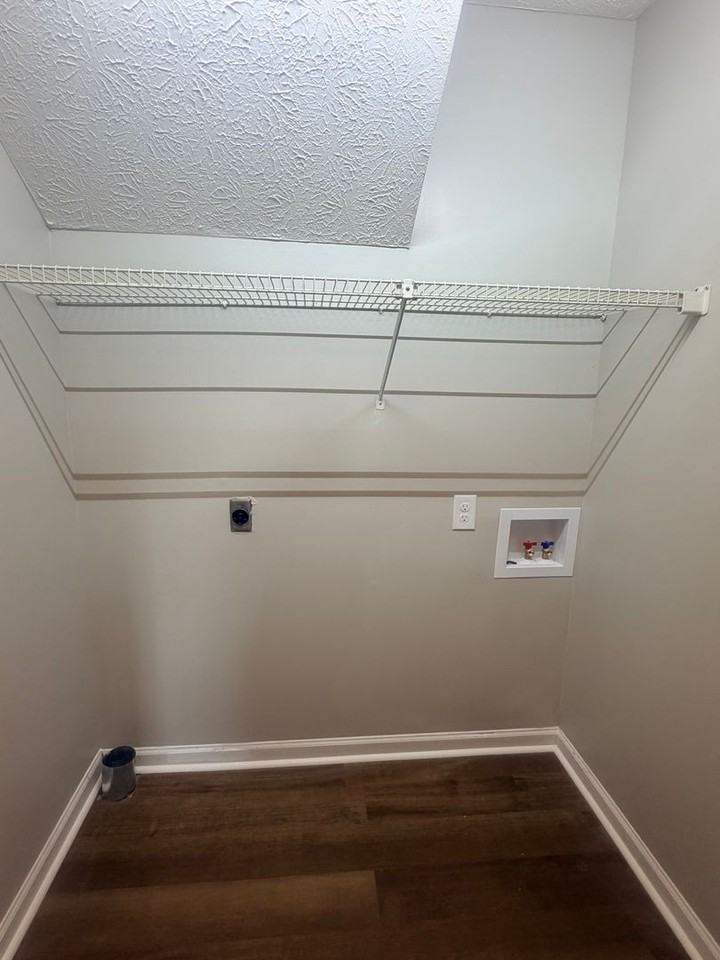 2519 Cedar Ln - Photo 7 of 30