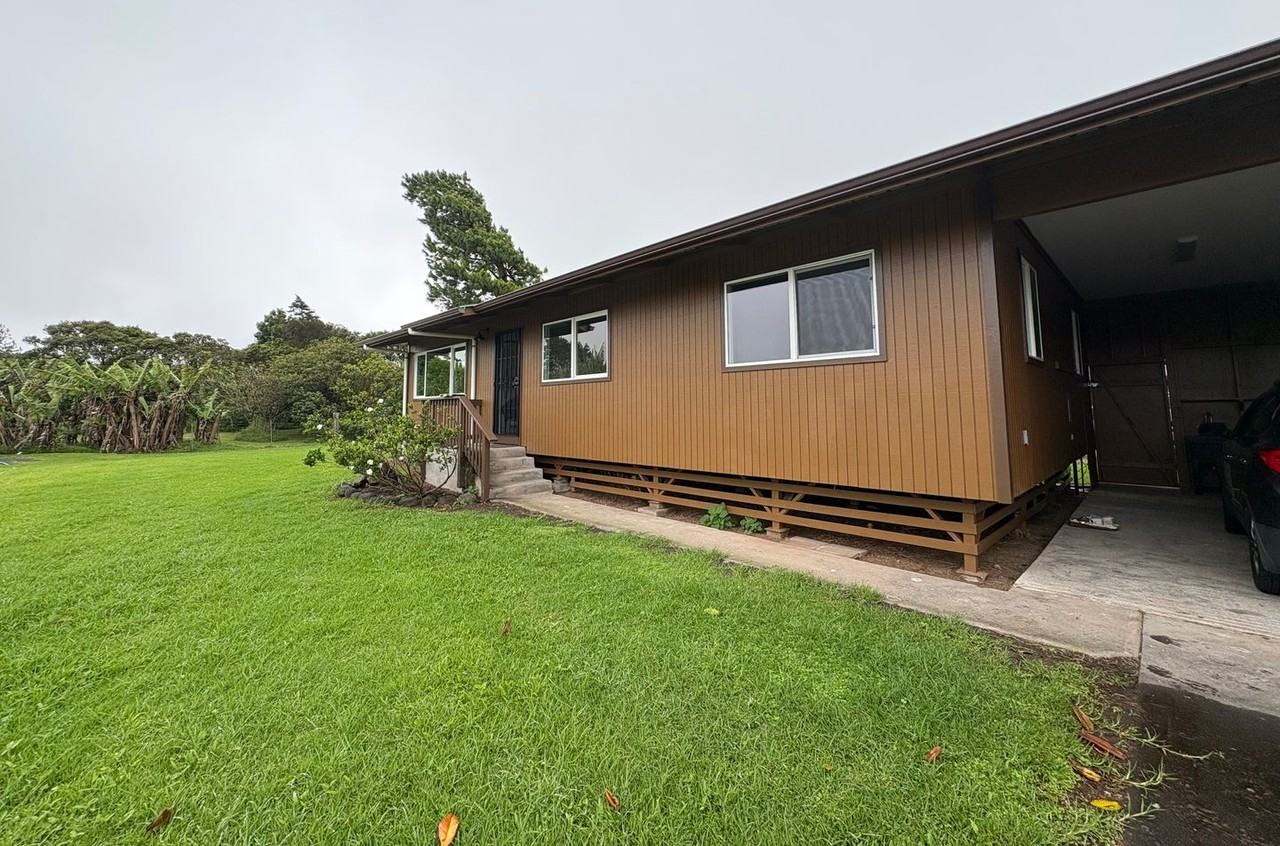 64-5287 White Rd