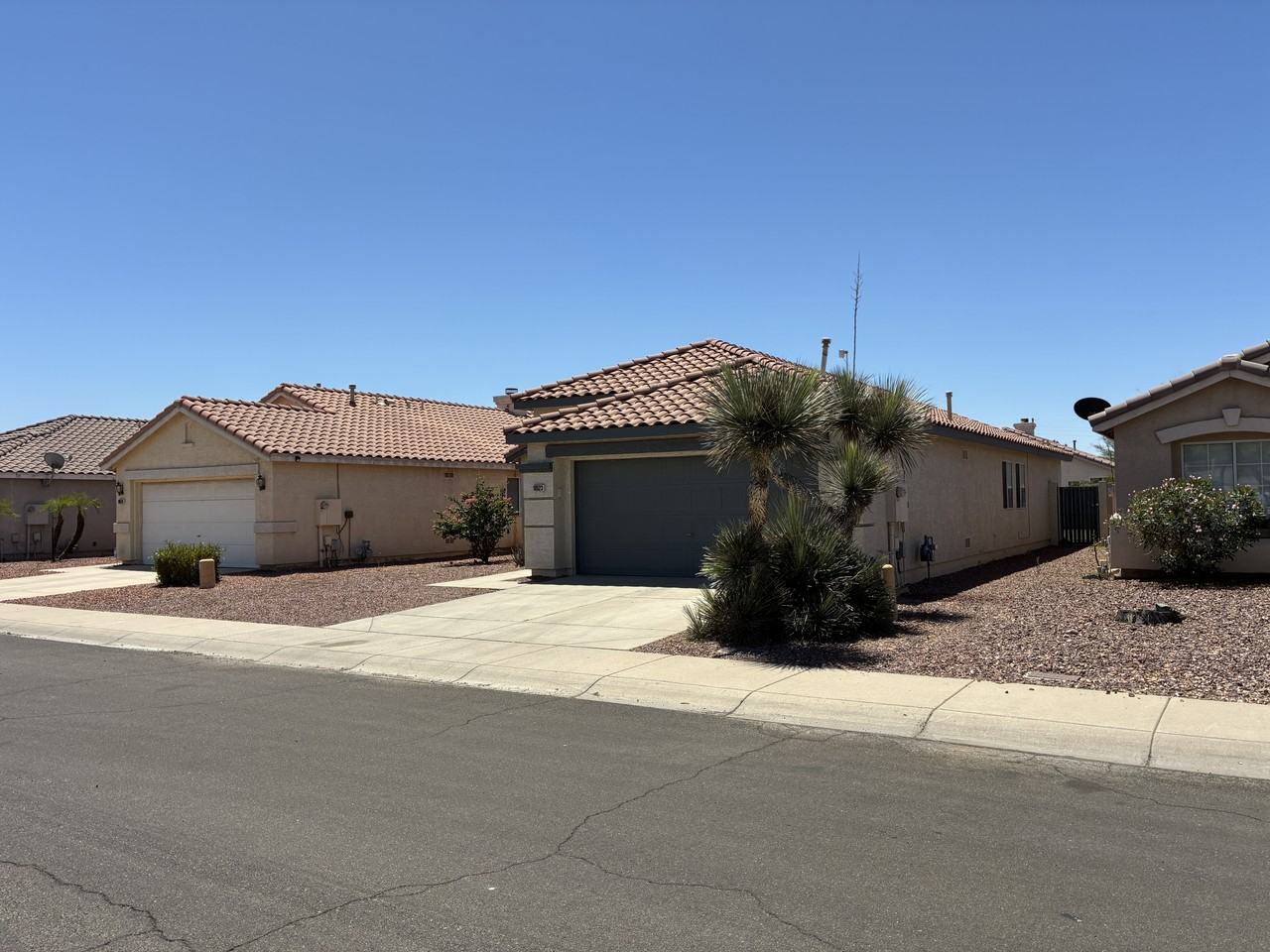 10523 W Windsor Blvd - Photo 3 of 39