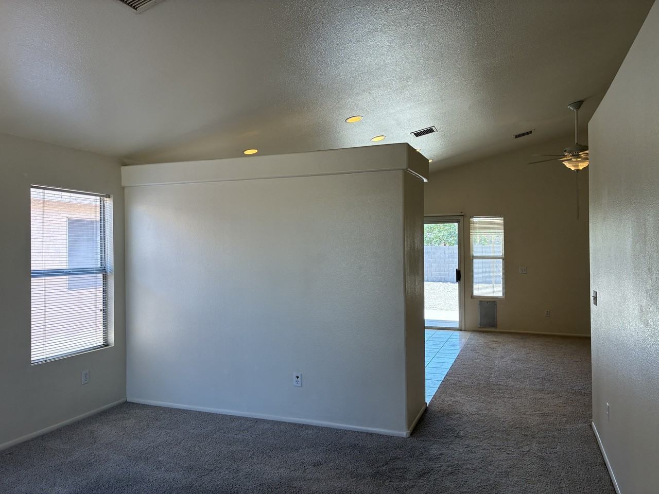 10523 W Windsor Blvd - Photo 5 of 39