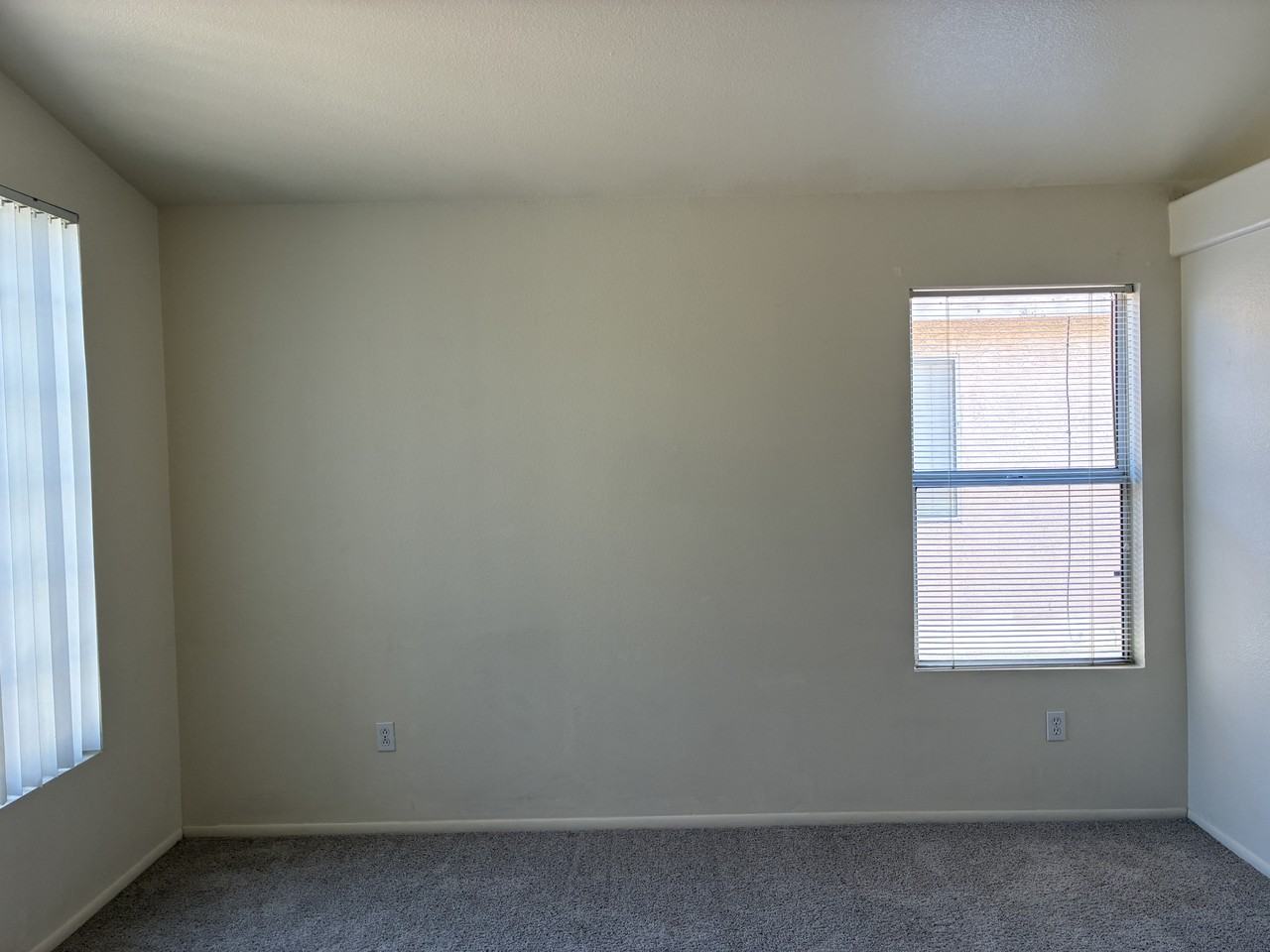 10523 W Windsor Blvd - Photo 6 of 39
