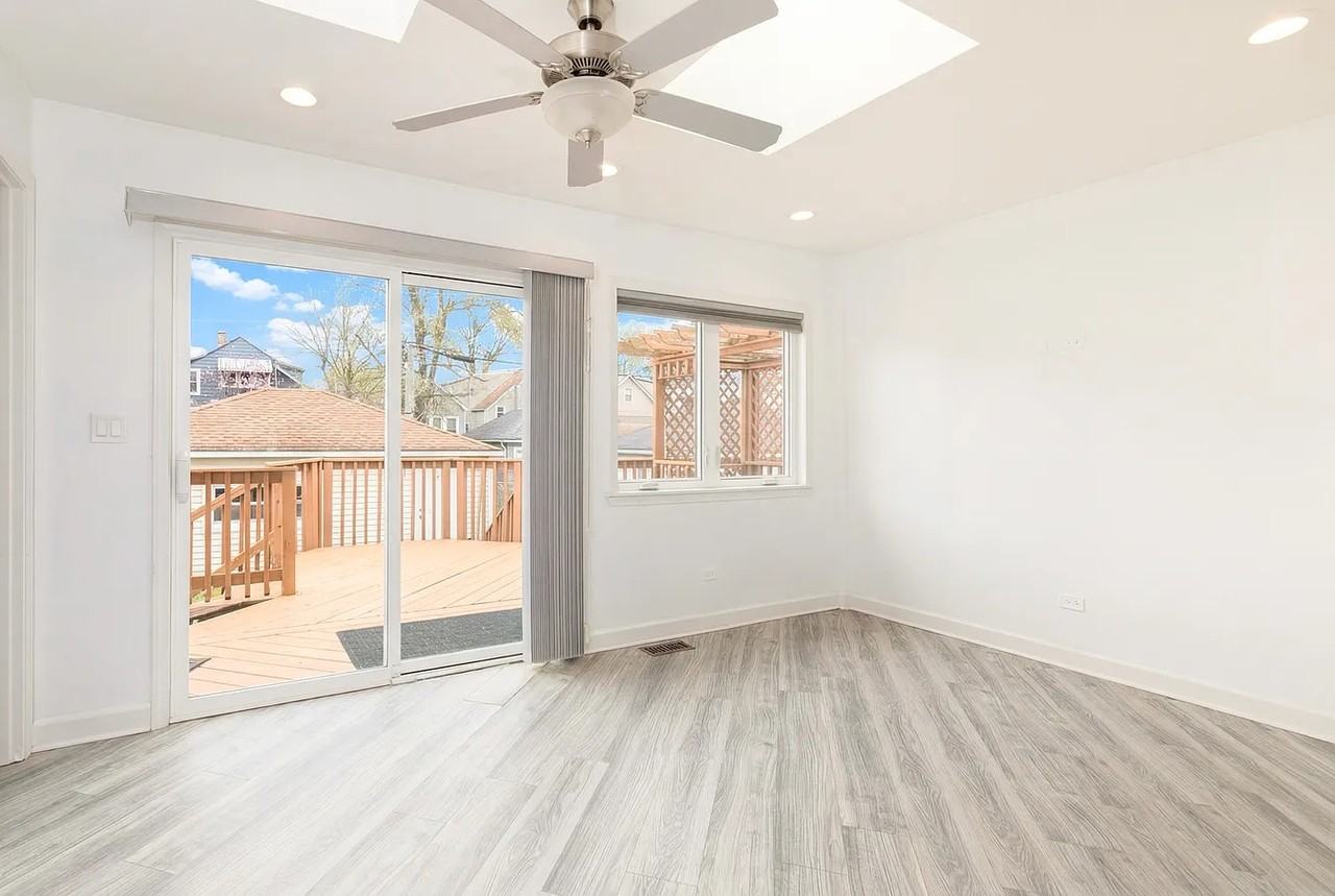 5158 W Carmen Ave - Photo 7 of 17