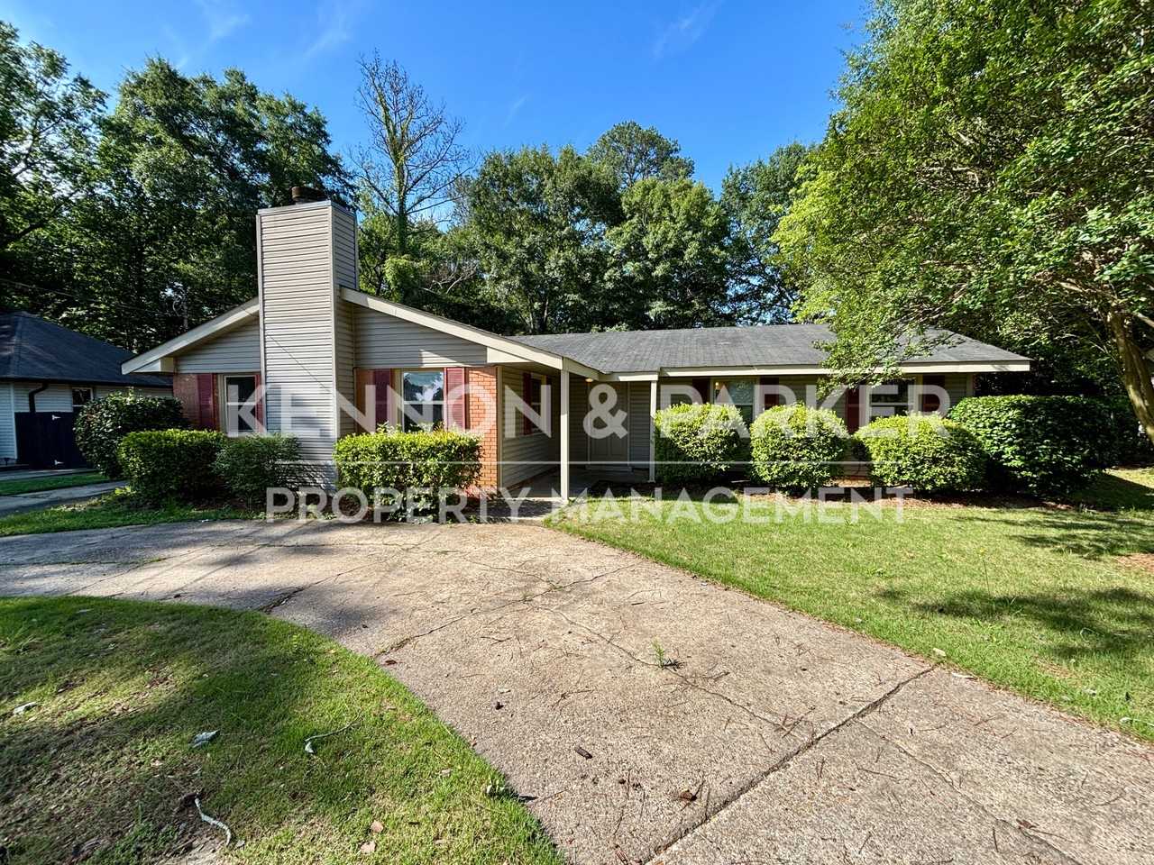 4494 Longview Dr - Photo 2 of 25