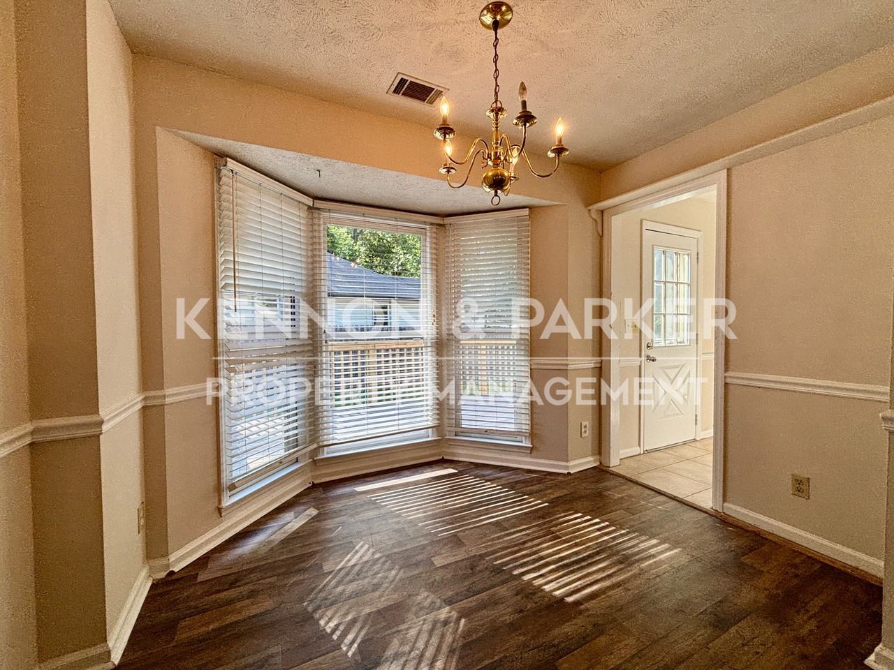 4494 Longview Dr - Photo 6 of 25