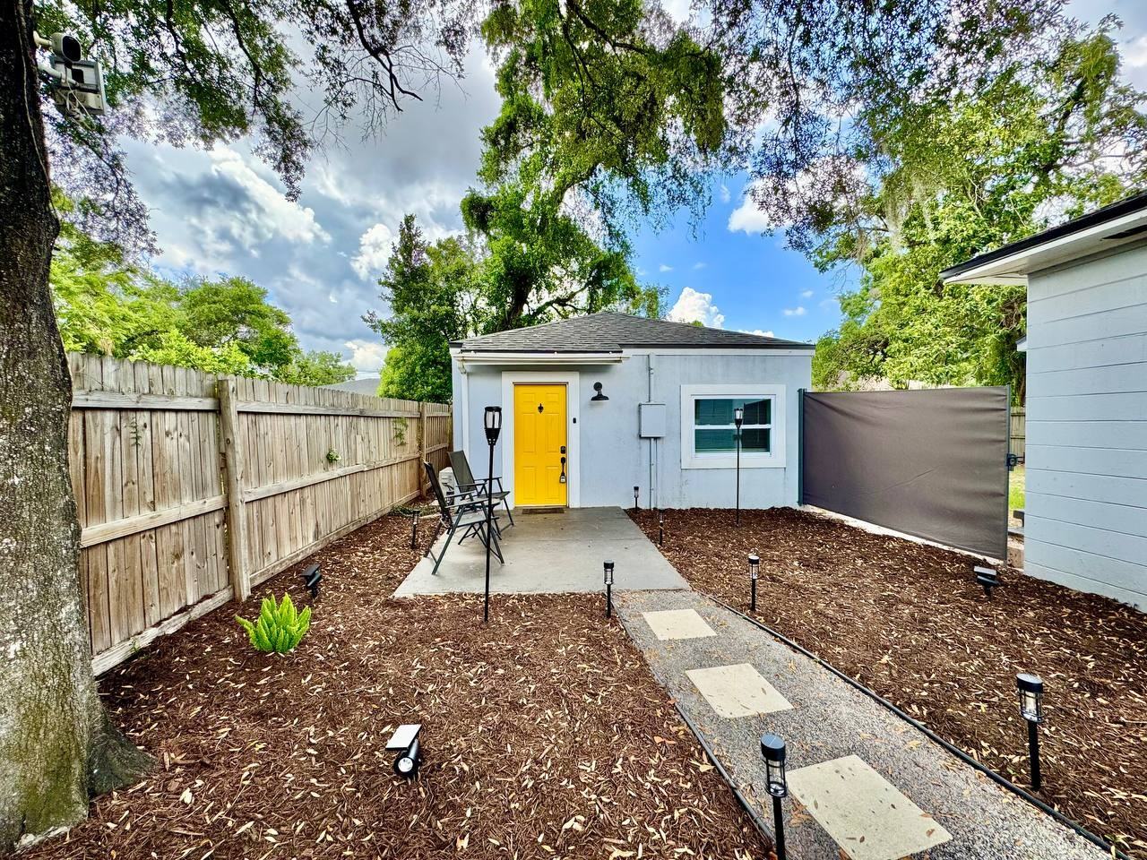 1803 E Frierson Ave - Photo 5 of 15