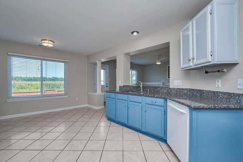 3305 Fayette Dr - Photo 7 of 40
