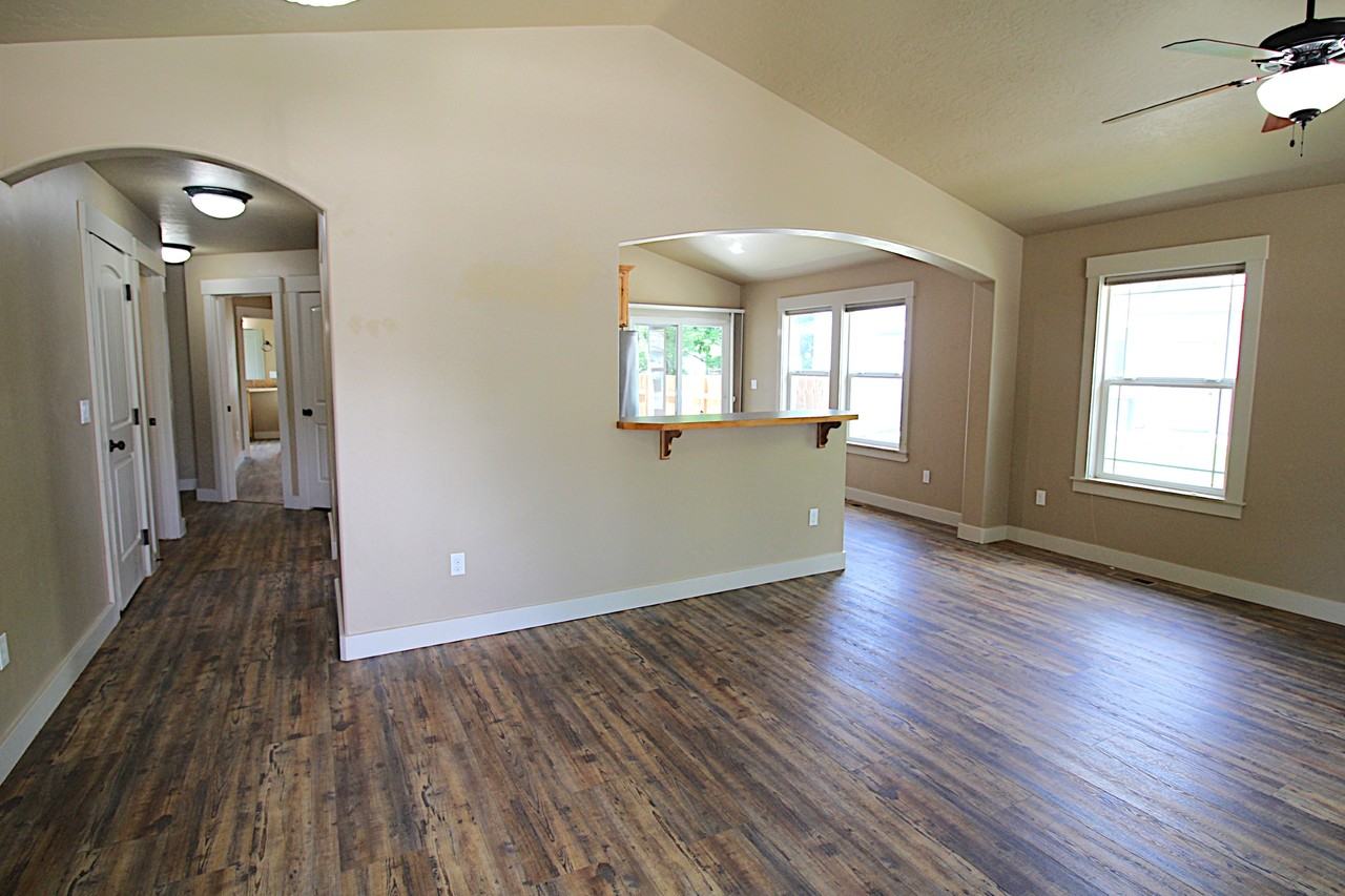 9699 W Montebello Dr - Photo 3 of 21