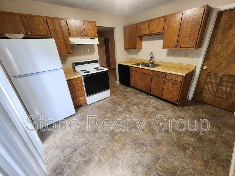 2478 E Clayton Dr - Photo 3 of 7