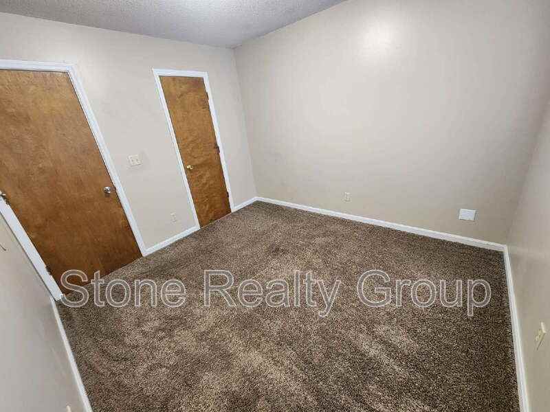 2478 E Clayton Dr - Photo 5 of 7