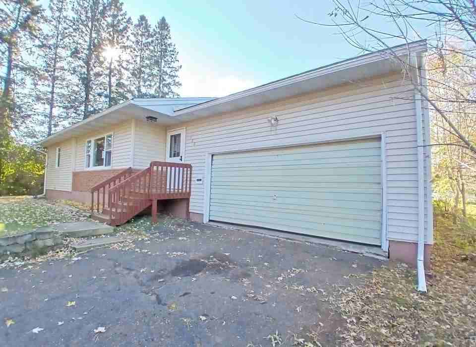 709 29th St - Photo 2 of 25