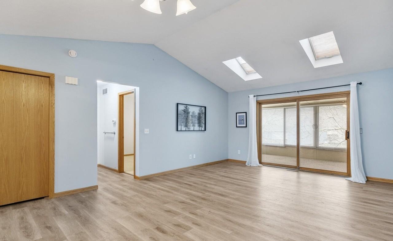 3025 Kay Dr Se - Photo 6 of 16