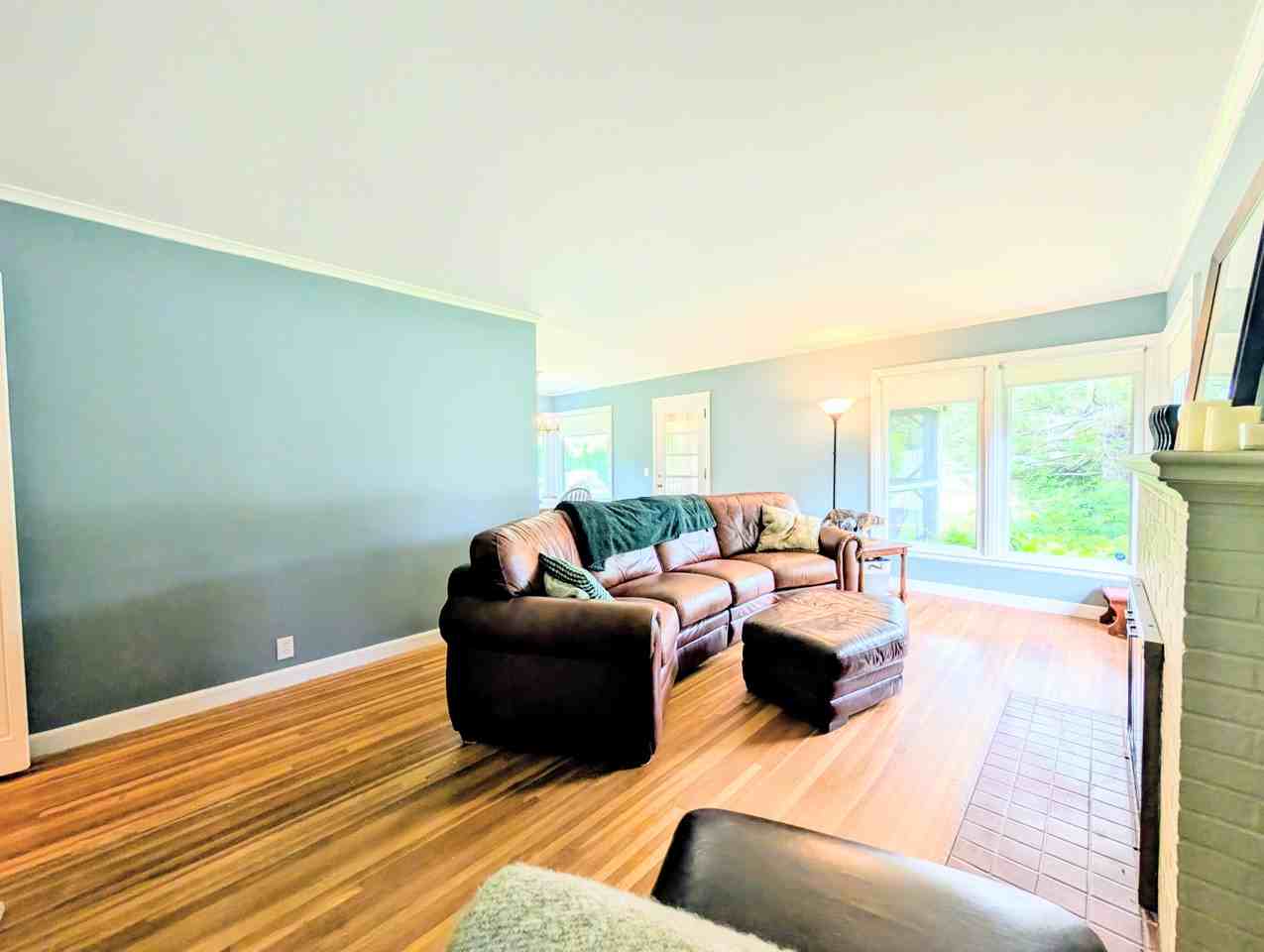 3100 Orchard Ave N - Photo 5 of 19