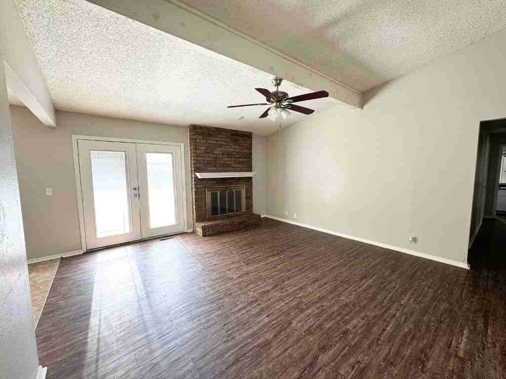 1404 S Gemini Rd - Photo 4 of 20