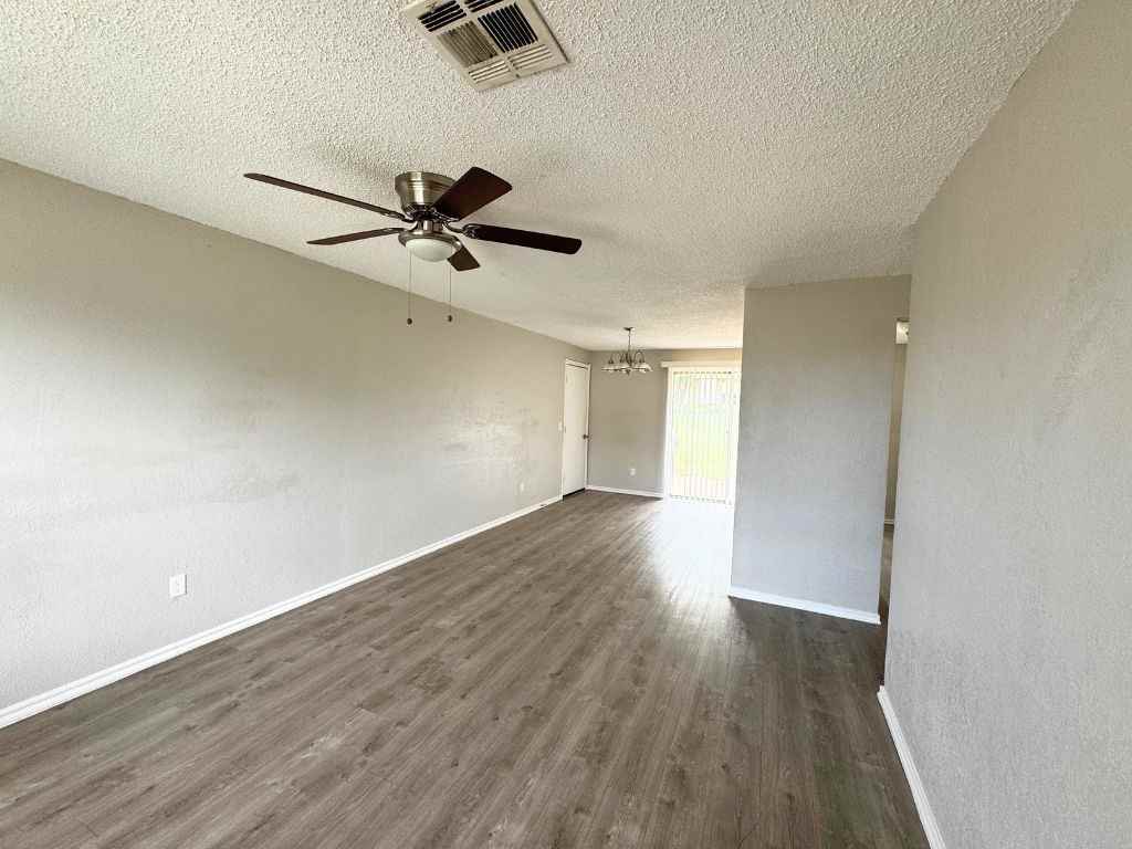 3409 Parker Dr - Photo 2 of 15