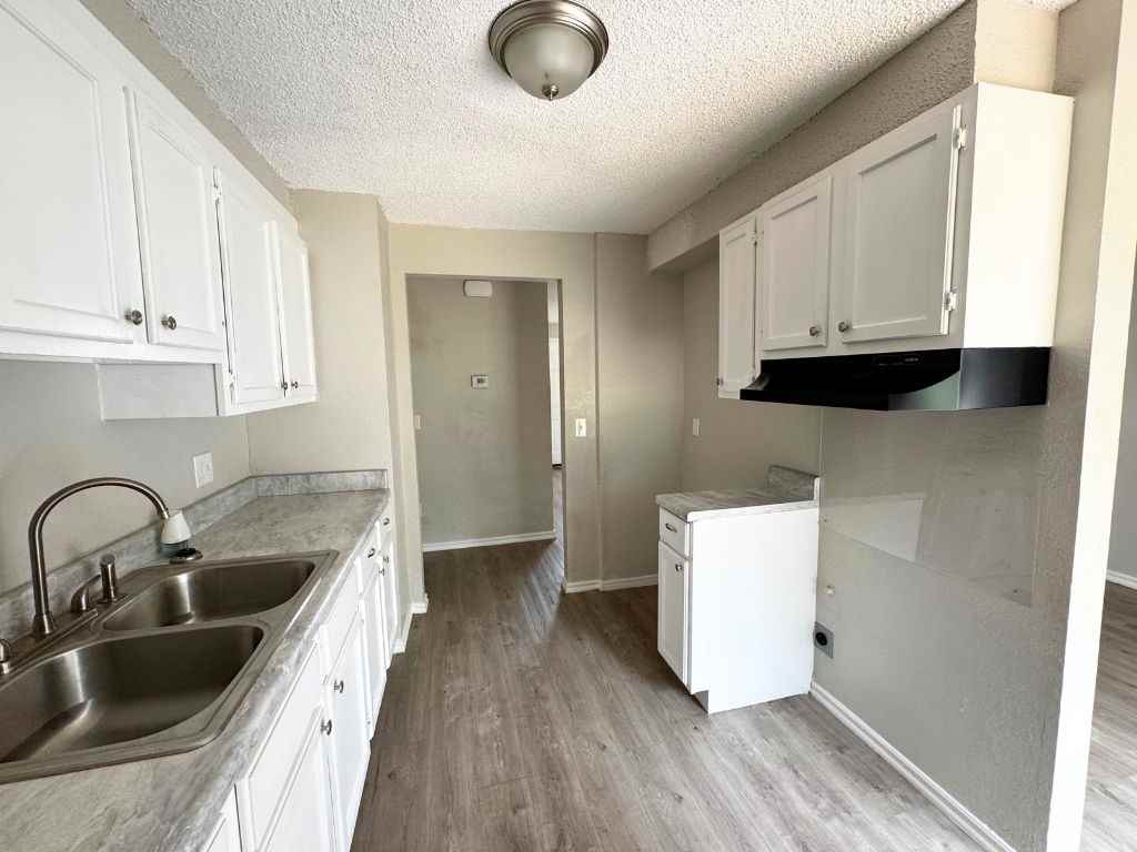 3409 Parker Dr - Photo 6 of 15