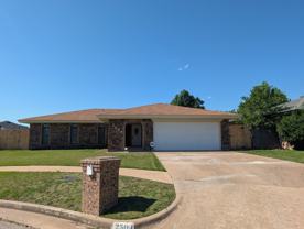 2504 Sw 92nd St - Photo 1 of 1