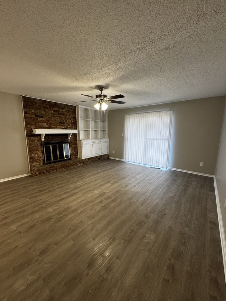 1413 Nw 106th St - Photo 5 of 20