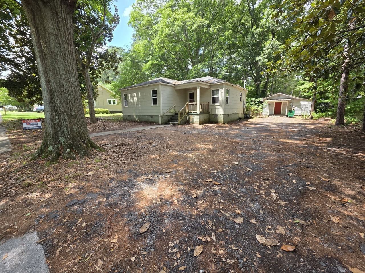 123 Tuggle St - Photo 3 of 12