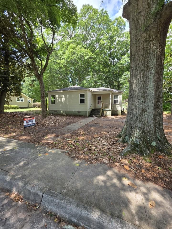 123 Tuggle St - Photo 4 of 12