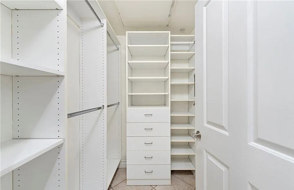 2404 Ladrillo Aisle #4 - Photo 6 of 10