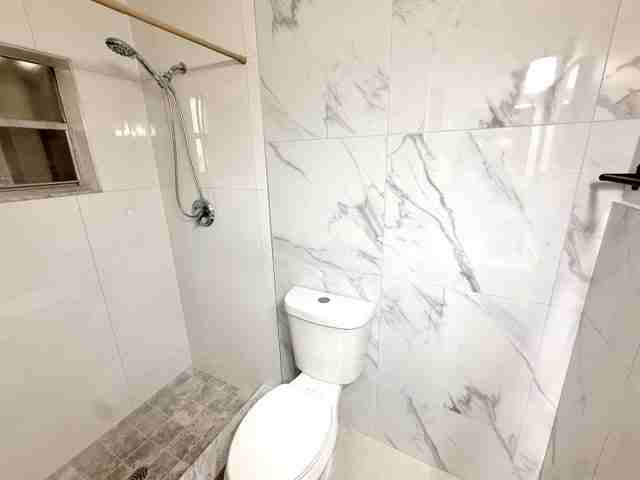 22800 Southwest 54th Way - Photo 7 of 8