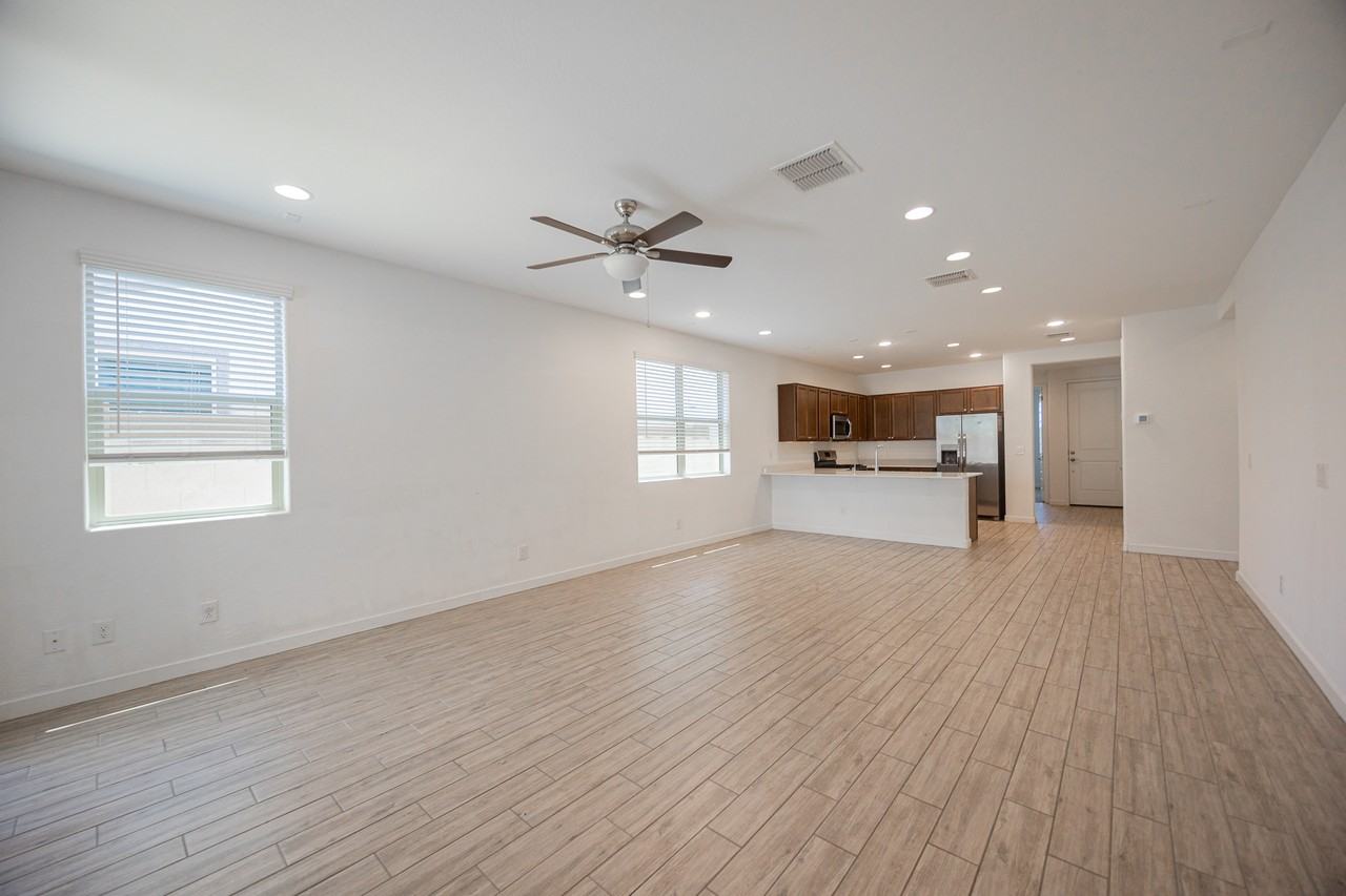16870 W Las Palmaritas Dr - Photo 5 of 31