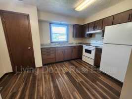 featured image of 1627 Deweese Dr