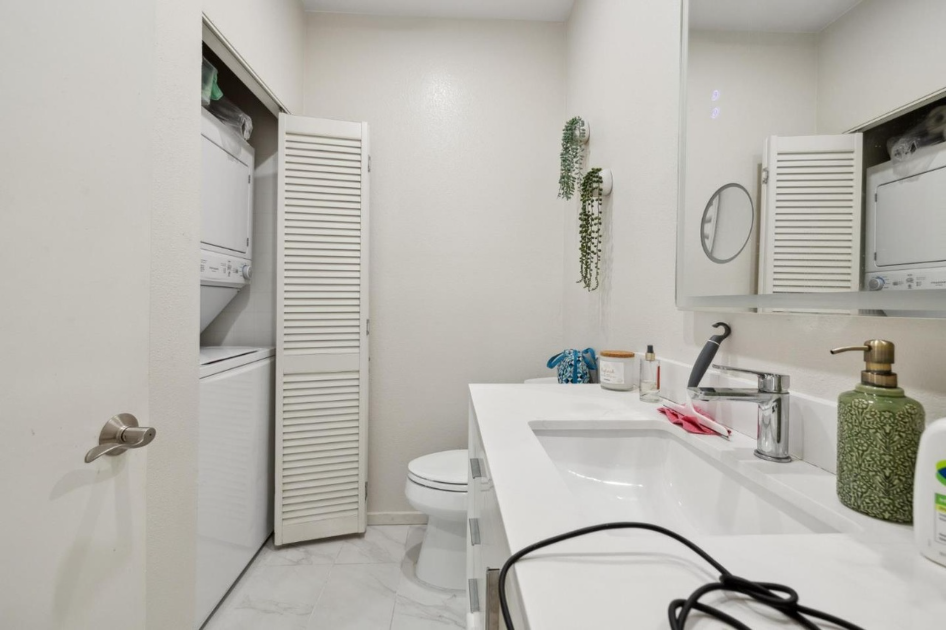 425 Alma St - Photo 7 of 19