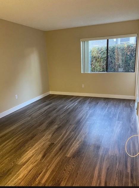 4042 Albatross St - Photo 2 of 9