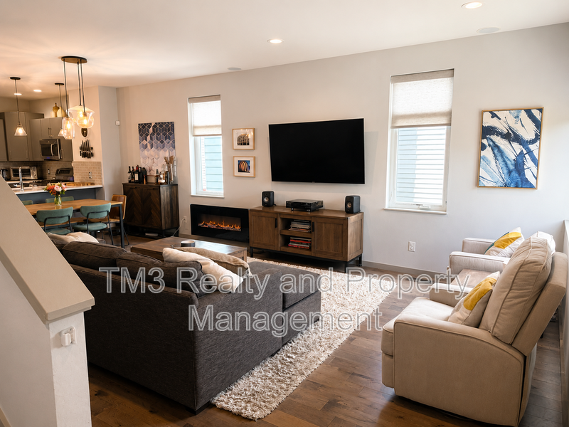 2436 Forest Ave - Photo 6 of 50