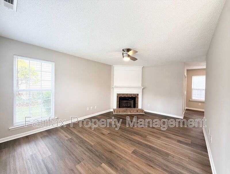 201 Ridge Lake Dr - Photo 3 of 25