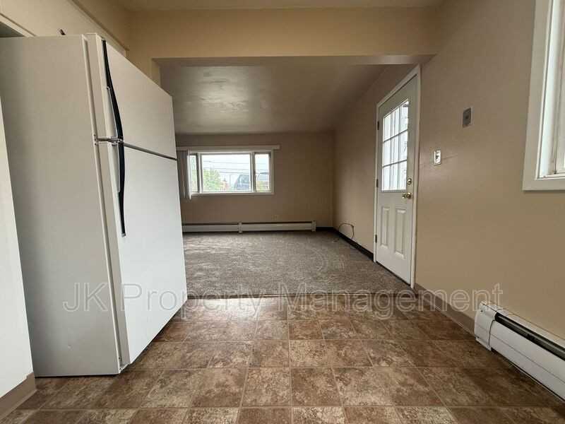 2100 4th St Ne #2 - Photo 7 of 24