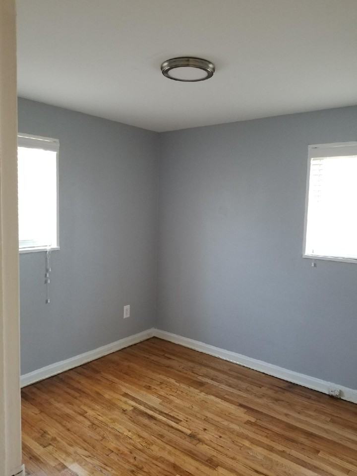 4742 S Capitol Ter Sw - Photo 3 of 8
