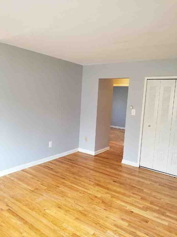 4742 S Capitol Ter Sw - Photo 6 of 8