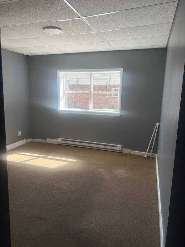 65 N Lake Ave - Photo 5 of 10