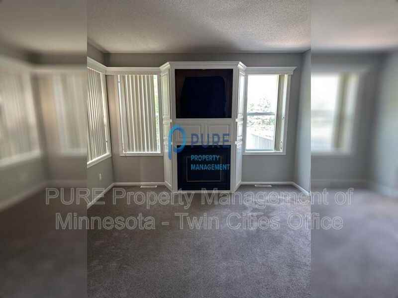 11662 Arnold Palmer Dr - Photo 4 of 39
