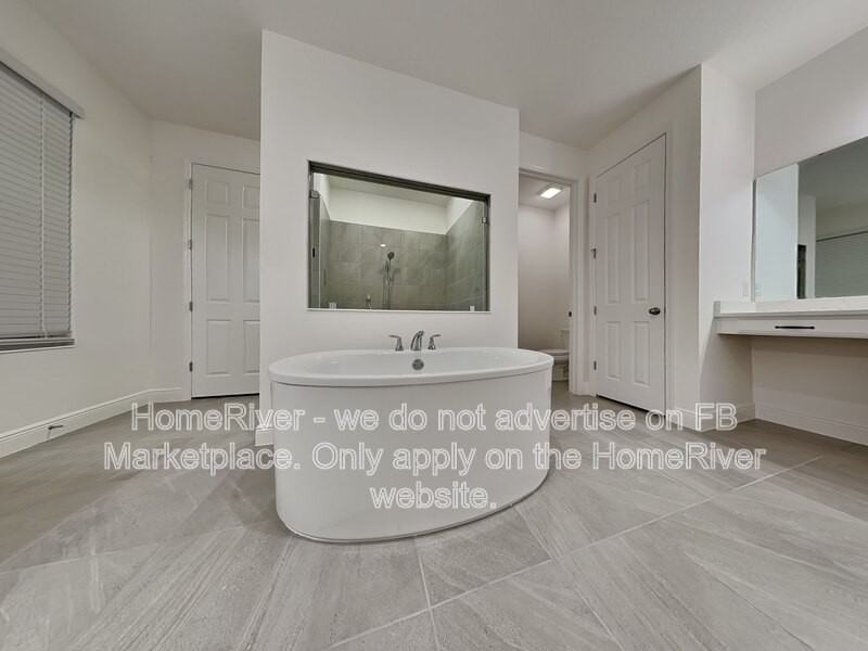 5021 Bessie Ct - Photo 5 of 39