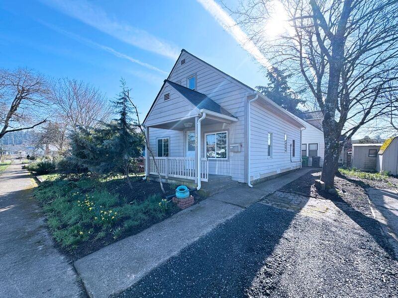 950 Clark St - Photo 2 of 37