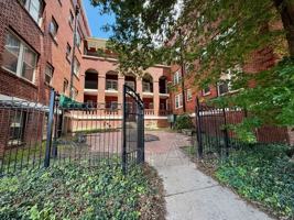 featured image of 116 E Chestnut St #24