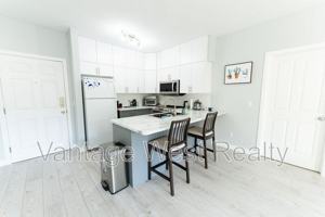 featured image of 1401 Country Club Dr #109