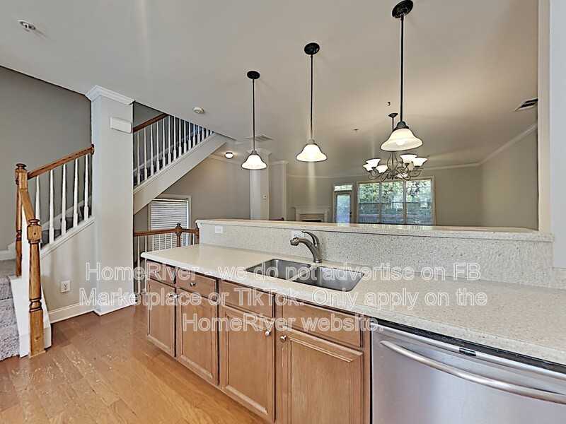305 Williamson St Se - Photo 7 of 30