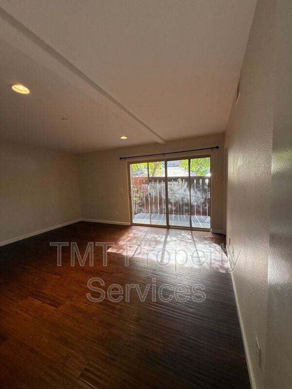242 Lucas Ln - Photo 5 of 22