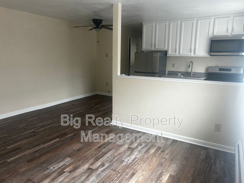 120 N Penn St #B6 - Photo 3 of 9