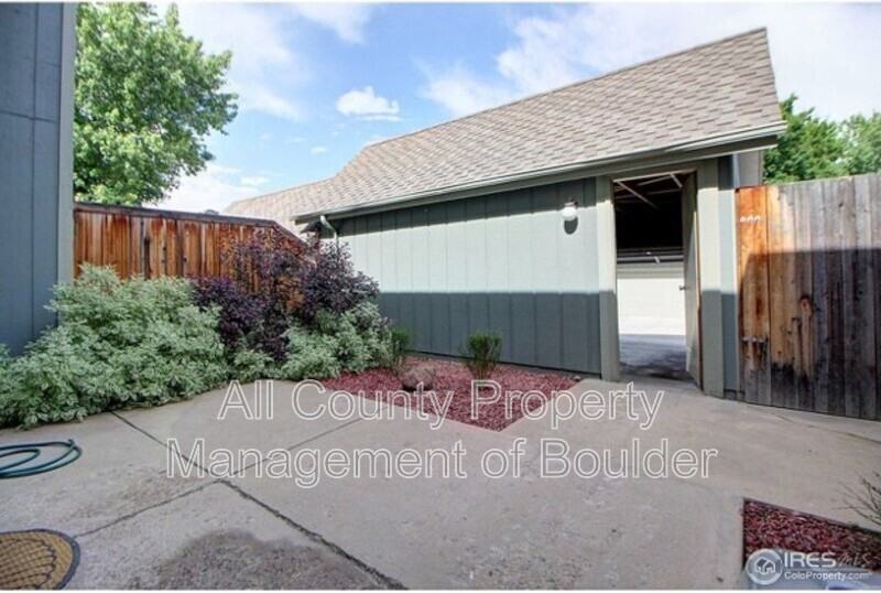 14 Benthaven Pl - Photo 4 of 18