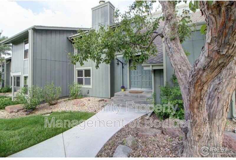 14 Benthaven Pl - Photo 5 of 18